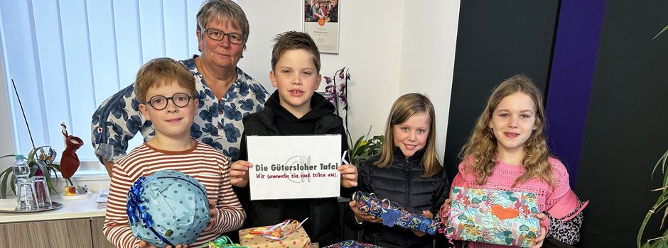 Kinder spenden Päckchen für die Gütersloher Tafel