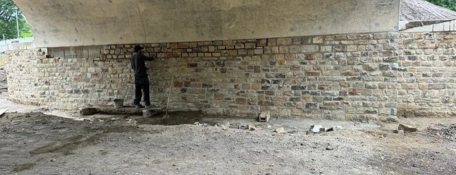 Aus grau wird grün: Koblenzer Mozartbrücke bekommt neues Untergeschoss