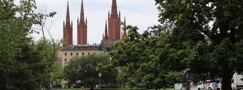 Raubüberfall in Wiesbaden: Mann am Warmen Damm angegriffen