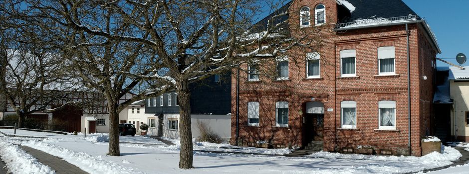 Glasfaser, Straßenbau und wichtige Projekte
