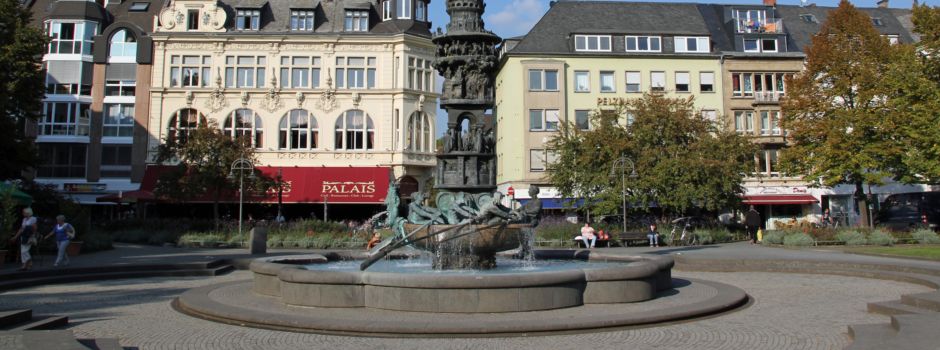 Historiensäule auf dem Görresplatz: 2000 Jahre Koblenzer Stadtgeschichte auf einen Blick