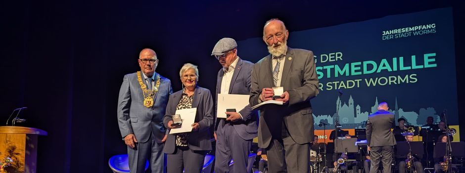 „Gelebte Wormsliebe“: Hohe Auszeichnung für drei engagierte Wormser