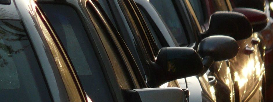 Betrunkener randaliert in Wiesbaden: Sieben Autos beschädigt