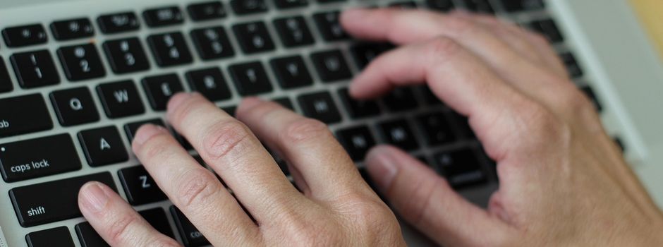 Wohngeld, Umzug, Eheschließung: Geesthacht erweitert digitales Angebot