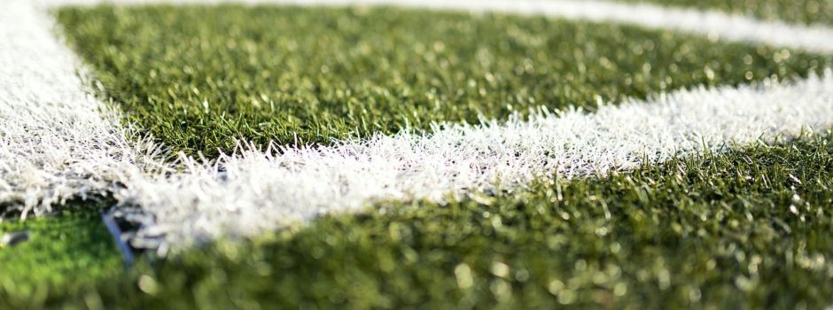 Achtung: Stromzaun am Sportplatz