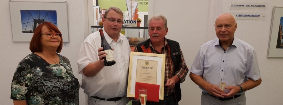 Ehrung für Friedel Stauß aus Schwabsburg