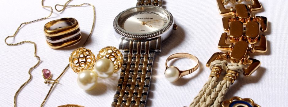 Trickdieb zockt alte Wiesbadenerin ab