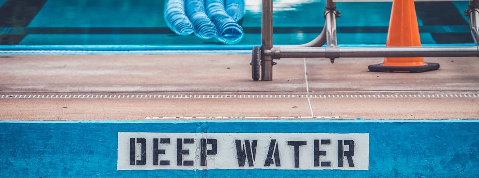 Baywatch und Aqua-Aerobic –  einmal 9 mit einem Bademeister