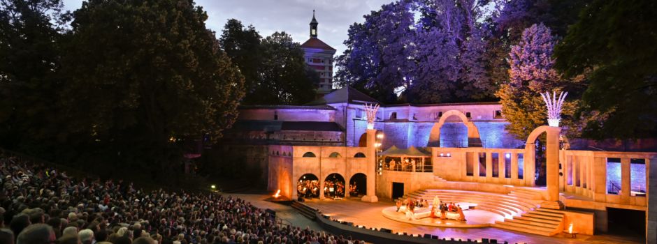 The Show Must Go On! Musical-Gala auf der Freilichtbühne