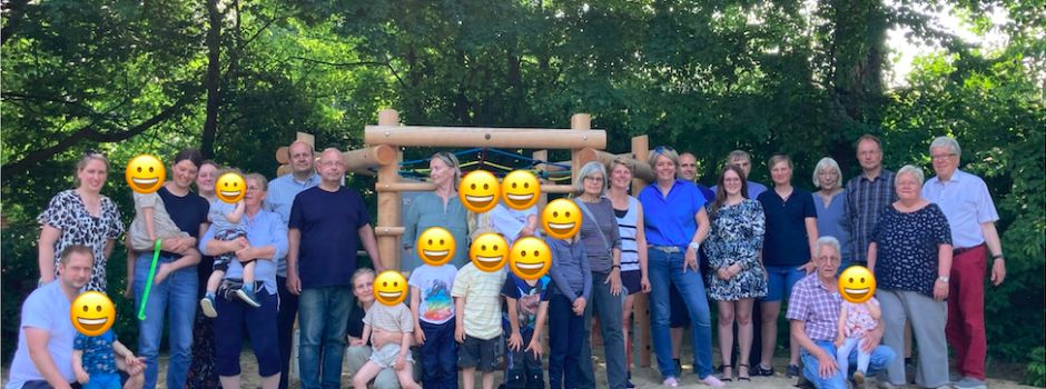 Freude auf dem Spielplatz in Wöhrden