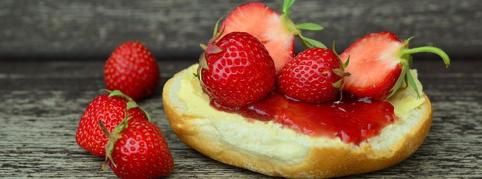 Rosenmontagsfrühstück in Karls Erlebnis-Dorf 