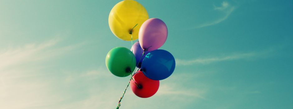 Mini-Gottesdienst: „Gottes Liebe ist bunt wie ein Luftballon“