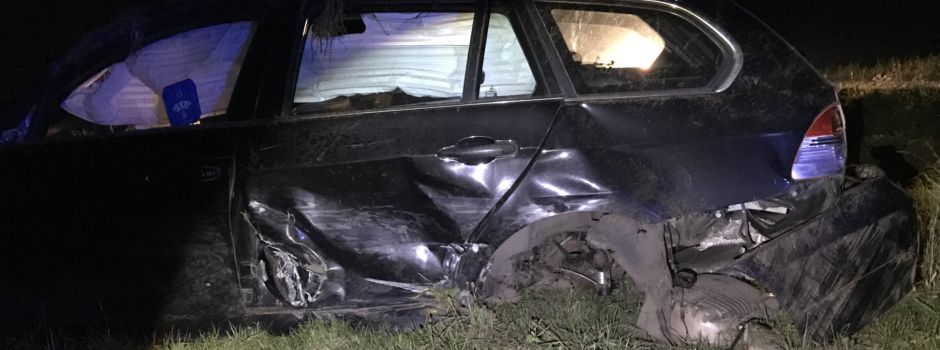 Schwerer Unfall: Auto überschlägt sich mehrfach