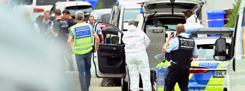 Schüsse in Wohnhaus - Drei Tote und zwei Schwerverletzte