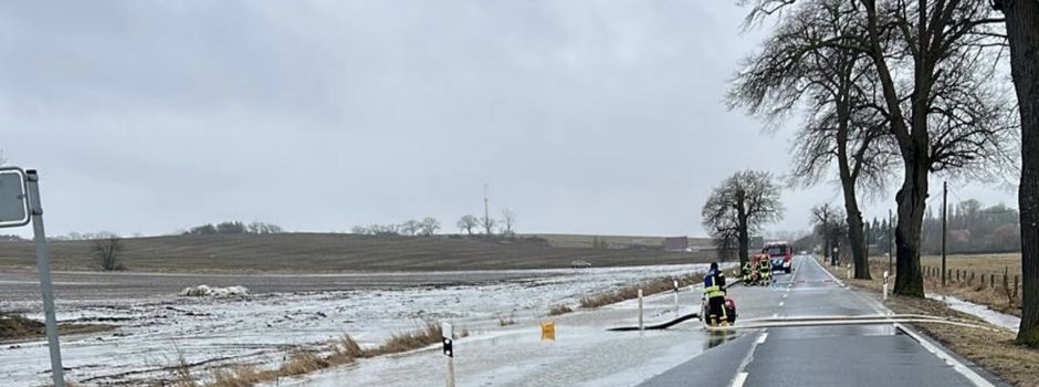 B 197 zwischen Sadelkow und Abfahrt Genzkow wegen Überflutung gesperrt