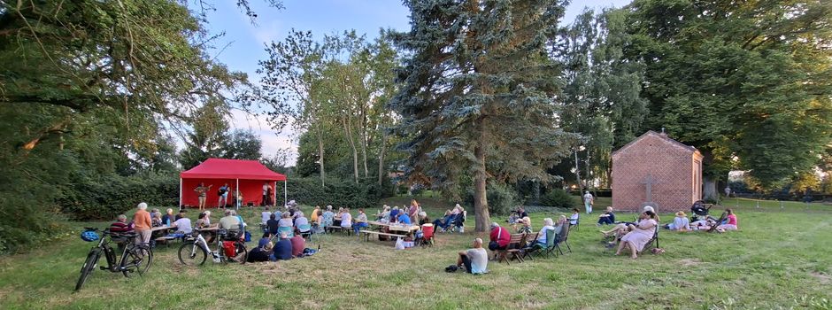 Open Air Konzert in der Kirche Kirch Stück mit "Reuters Fritzen"