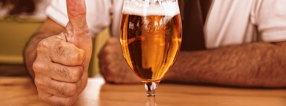 6 Auerns am Donnerstag, den 13.08. mit Bier 1€ und Würstchen 