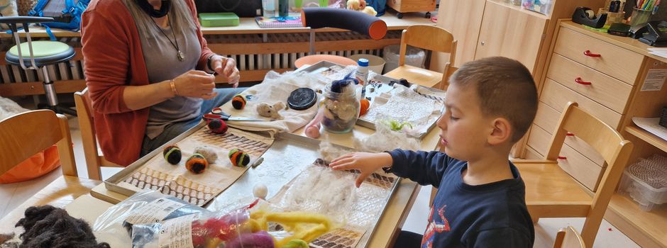 Die Kiga Kinder filzen mit Vrauke