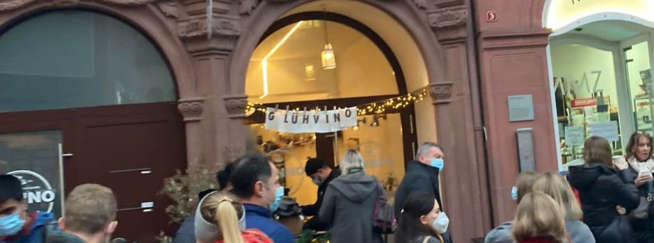 Nonno Luigi hat wieder Glühweinstand am Mainzer Dom