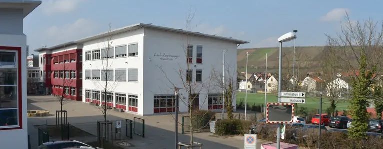 Neues Angebot ab Klasse 11: Fachoberschule Nierstein startet mit Schwerpunkt Wirtschaft und Verwaltung