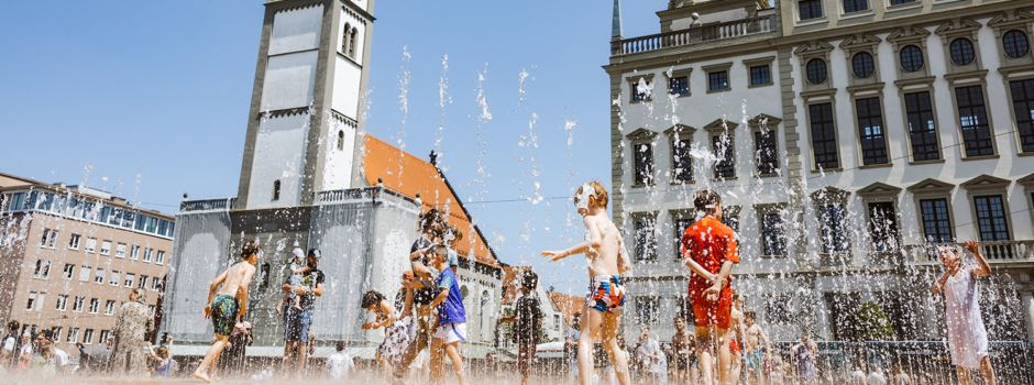 Neue Attraktion des Augsburger Stadtsommers: PlayFountain auf dem Rathausplatz