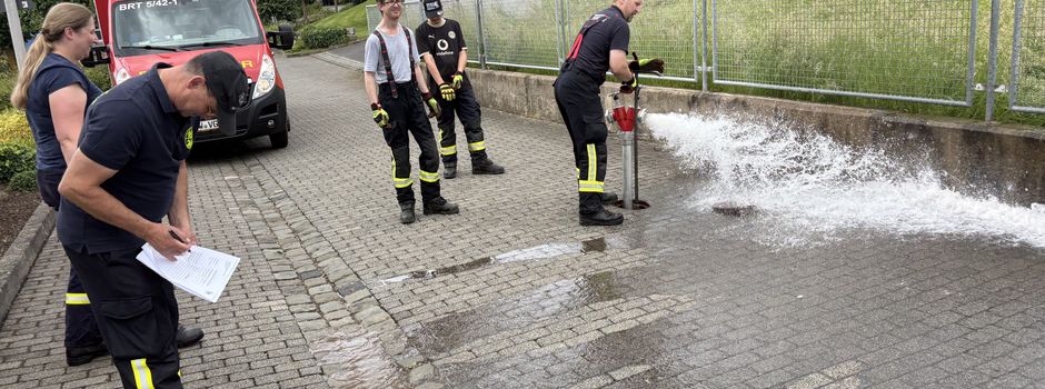 Hydrantenprüfung in Niederdürenbach