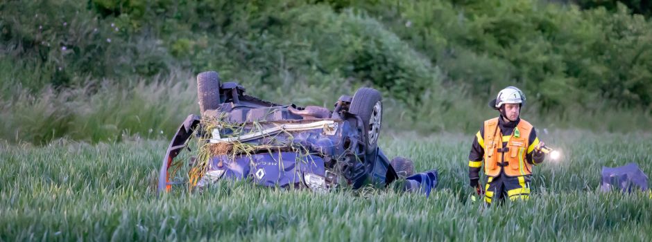 Schwerer Verkehrsunfall: Mutter und Tochter schwer verletzt