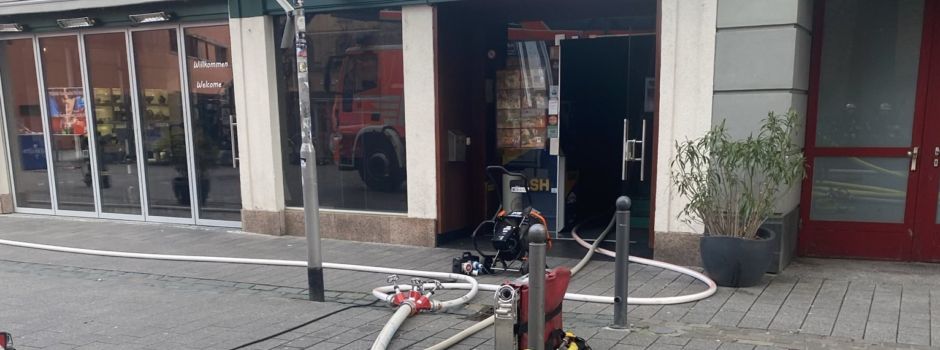 Sports-Bar in Wiesbaden-Mitte brennt