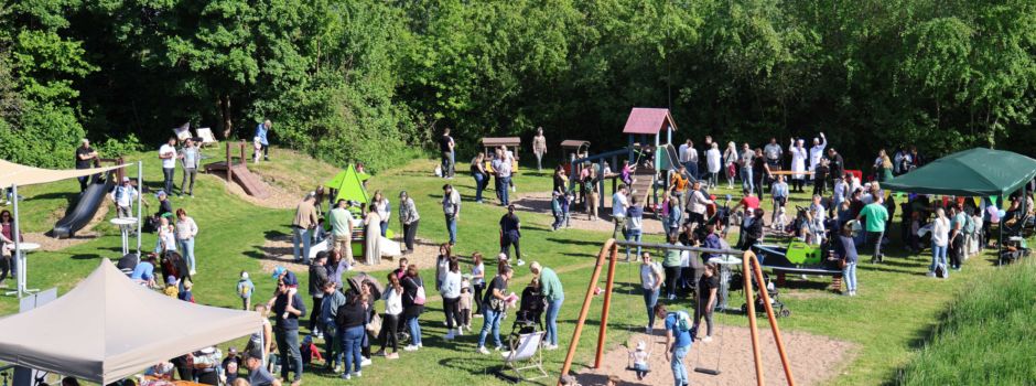 Erfolgreiche U3-Kinderspielplatz Eröffnung in Rehlingen