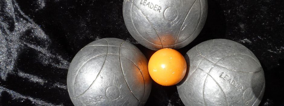 Boule-Turnier im Mondlicht