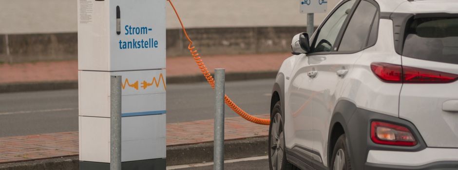 Ranking zu E-Ladestellen: Wiesbaden schneidet mies ab – und wehrt sich