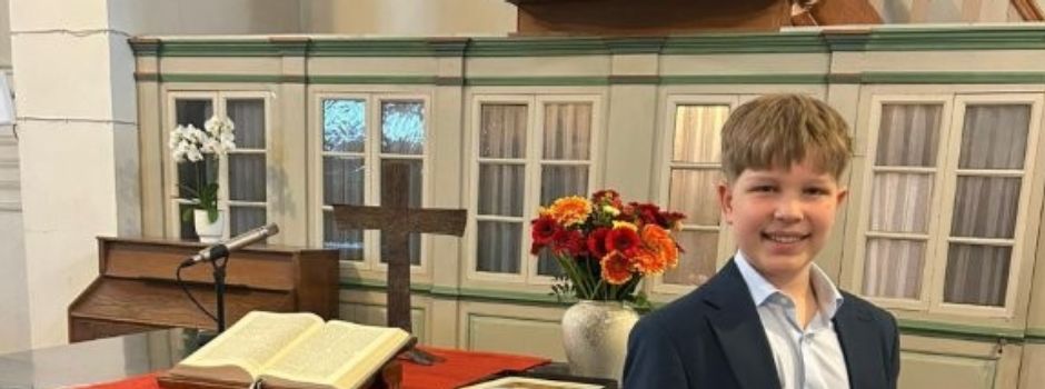 Gemeinde gratuliert Leo Balcer zur Konfirmation