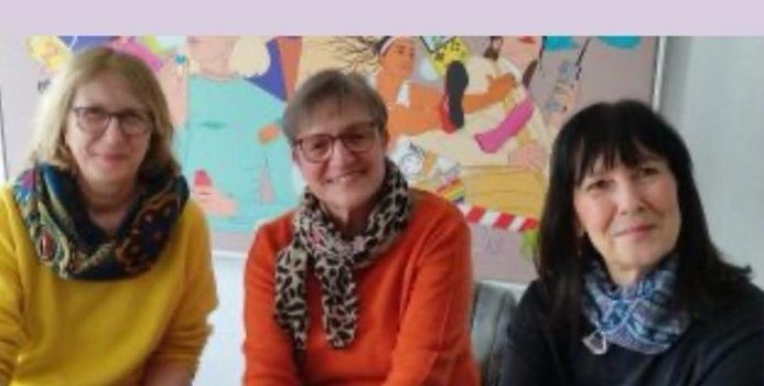 Kreative Frauen übergeben 2x 1000 Euro 