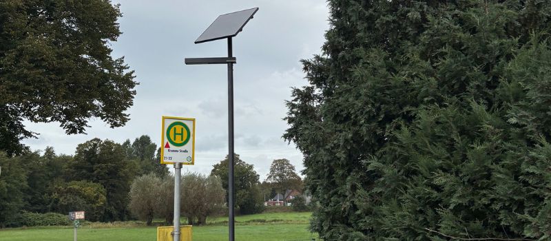 Drei Bushaltestellen im Außenbereich der Gemeinde Issum bekommen neue
Solarleuchten