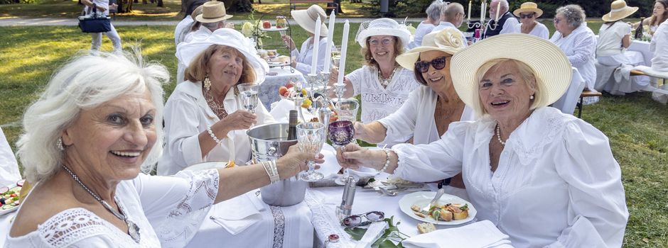 Burggräfin Sophie Amalie als Überraschungsgast beim Dinner in White