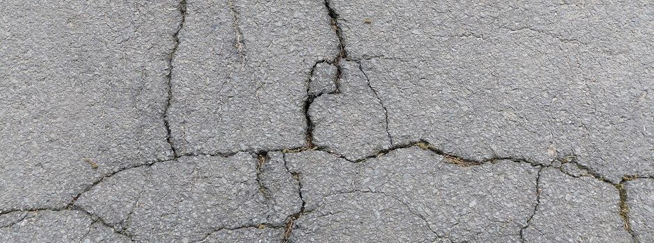 Achtung: Straßenschäden durch anhaltende Hitze möglich