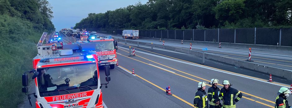 Auto überschlägt sich auf A3 – fünf Verletzte