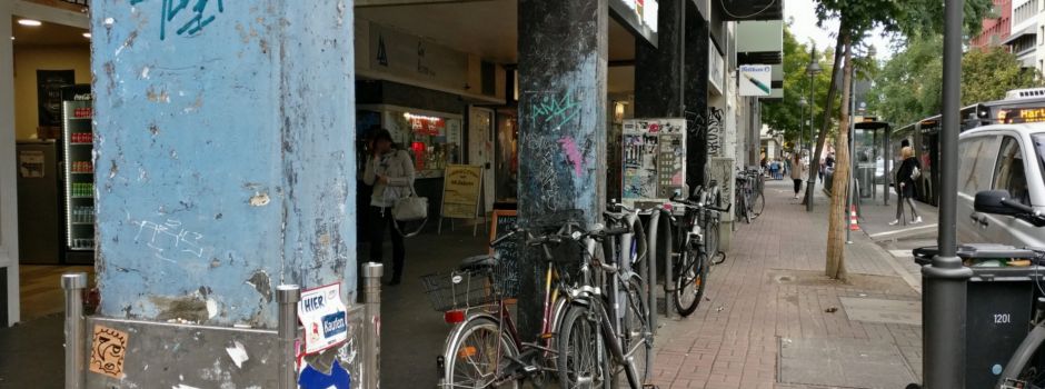 Brutale Angriffe und rassistische Beleidigung: Mann (33) auf Gewalt-Streifzug durch Mainzer Innenstadt