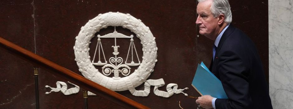 Opposition stürzt Frankreichs Regierung mit Misstrauensvotum