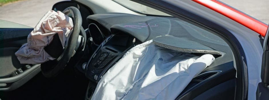 A48 bei Koblenz: Lkw-Fahrer übersieht bremsende Autos – Verletzte und Vollsperrung