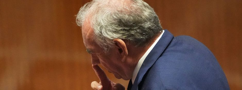 Frankreich sucht nach Regierungssturz neuen Premier