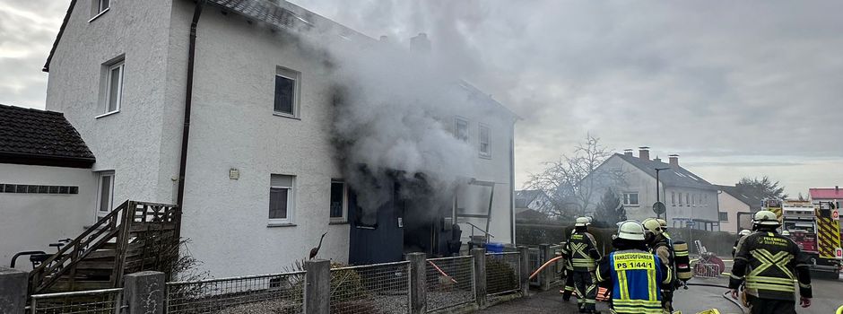 Carl-Maria-von-Weber-Straße: Feuerwehr bekämpft Hausbrand