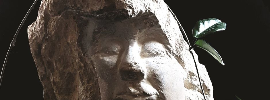 "Ein Atem der Ewigkeit" - Treppenhausgalerie zeigt Skulpturen von Silvia Johannsen