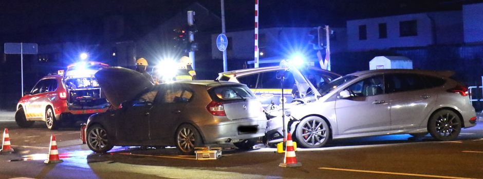 Niederkassel-Rheidt: Mehrere Verletzte (darunter ein Kind) bei schwerem Verkehrsunfall