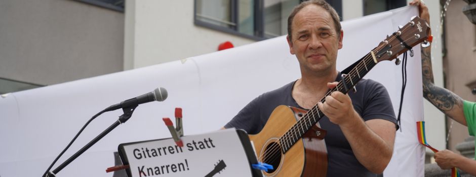 Udo Lindenberg & AugsburgerInnen: „Gitarren statt Knarren“