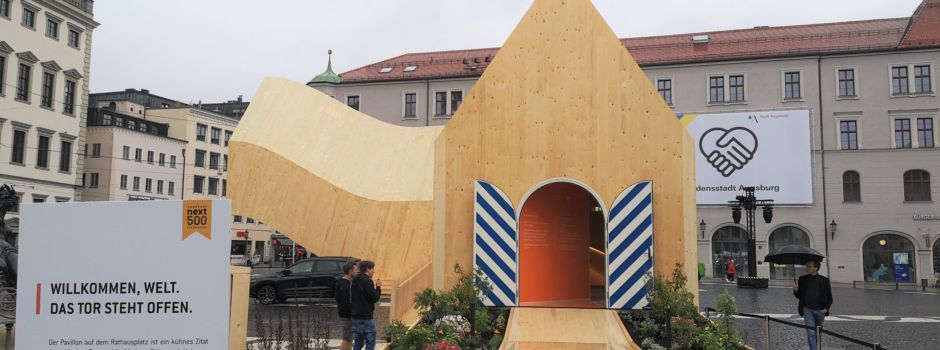 Die Highlights rund um den Fuggerei Pavillon vor dem Augsburger Rathaus