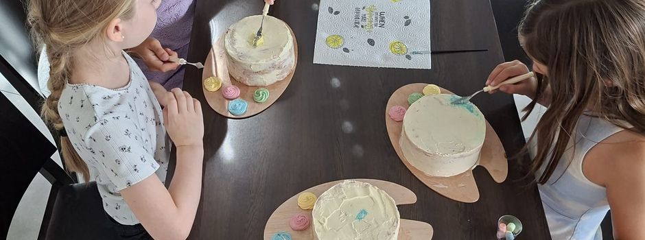 Torten bemalen für Kinder 