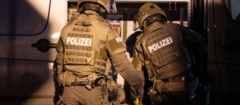 Polizei findet bei Razzia in Rheinland-Pfalz und Hessen Nazi-Gegenstände