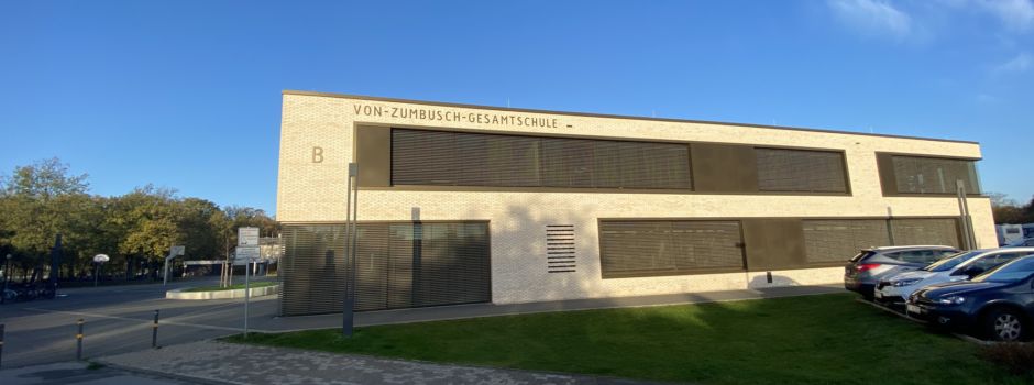 Stadtbibliothek Gütersloh unterstützt VZG-Schüler bei der Facharbeit mit wertvollen Tipps zur Online-Recherche