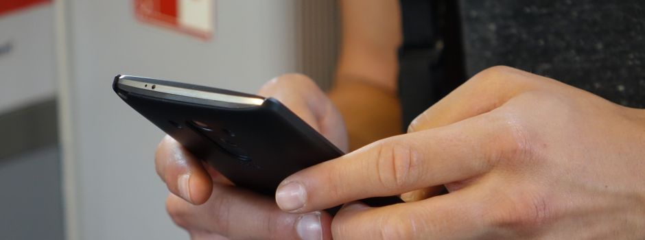 Mehr als 60 Anrufe in einer Stunde: Mann (25) stört Rettungskräfte mit Dauer-Anrufen